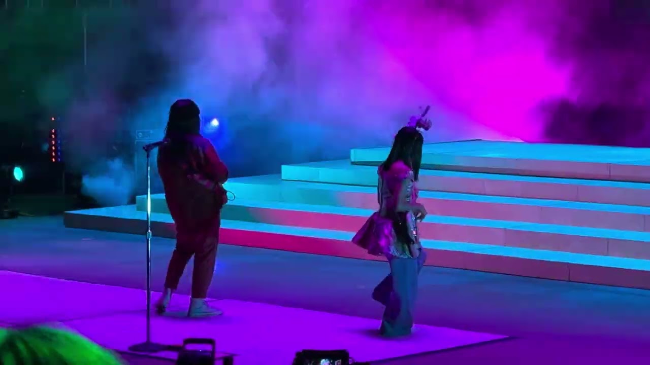 Khruangbin Live at Red Rocks First Night(08/27/24).Songs:Evan Finds the Third Room and TimeYou and I