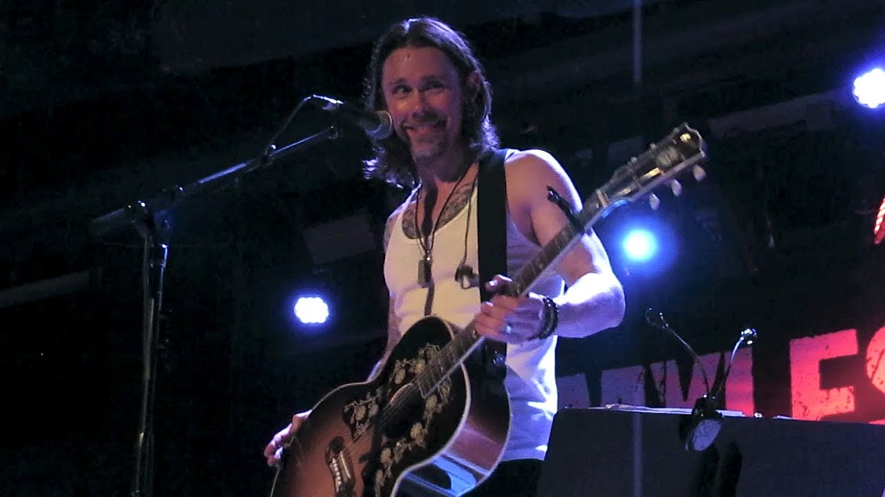 “White Flag”/“That outfit” from Rock Star — Myles Kennedy at Baltimore Soundstage, 5/16/18