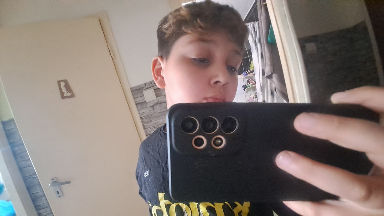 Tomikaa1377 Live nezoi game