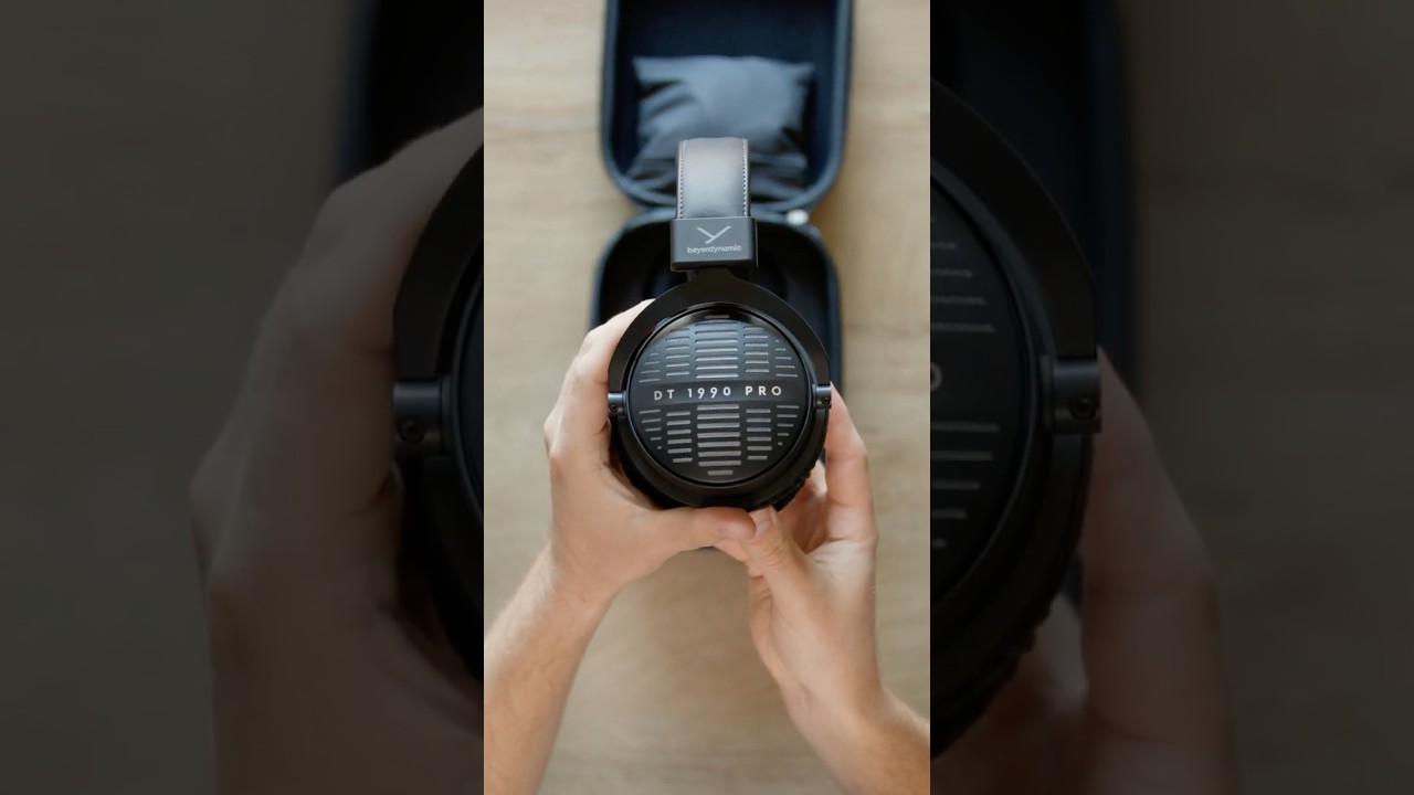 What&rsquo;s inside the box of our new DT 1990 PRO MKII? Let&rsquo;s have a look 📦 #beyerdynamic #unboxing