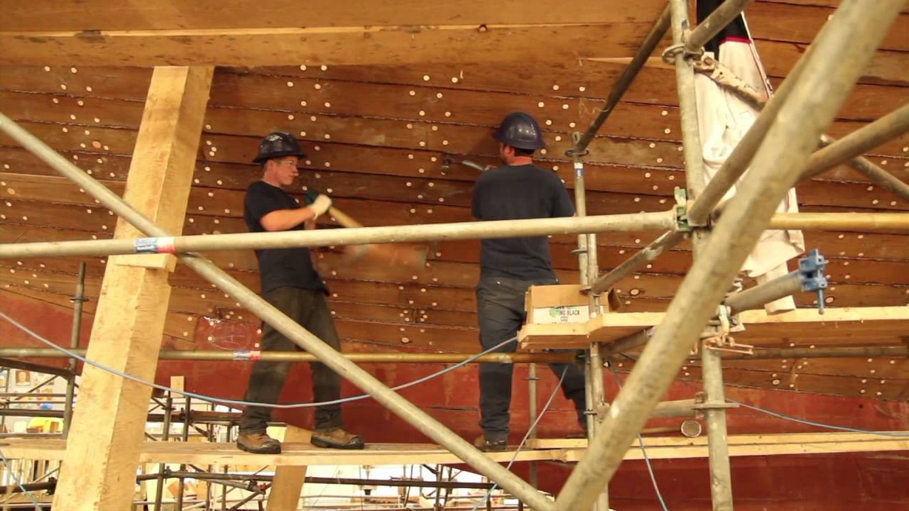 Bluenose II - The Art of Caulking