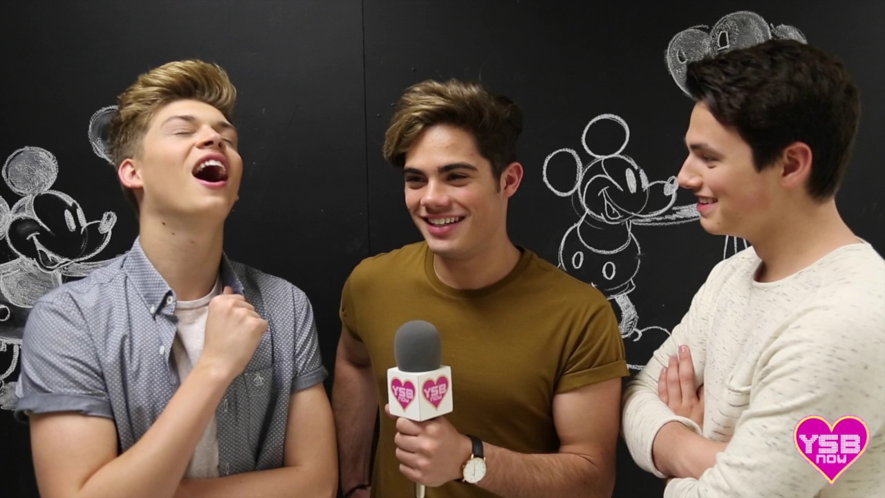 Forever In Your Mind: Fave Fan Moments + How To Get Their Attention!