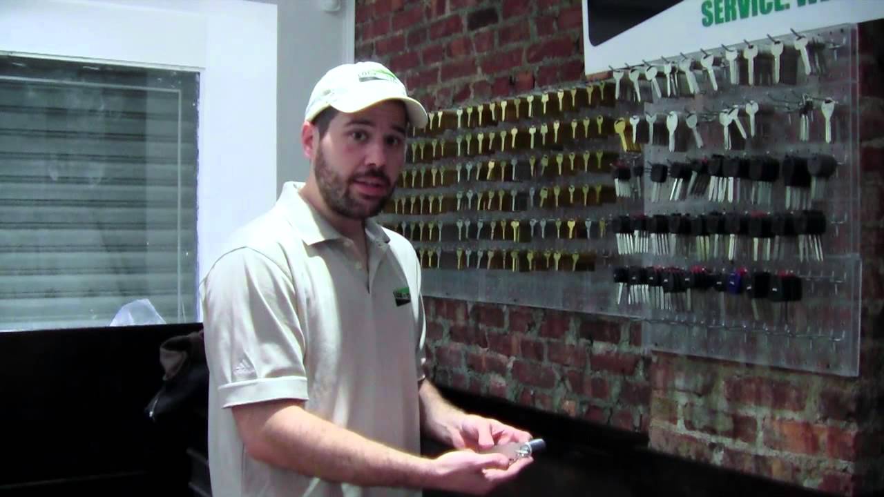 Lock and Tech USA - rekeying a commercial lock