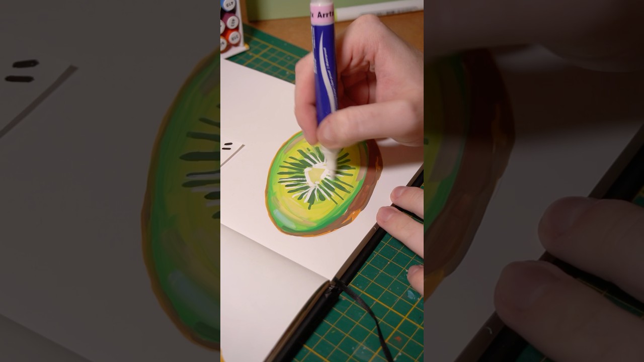 Green Kiwi in my sketchbook #art #tutorial