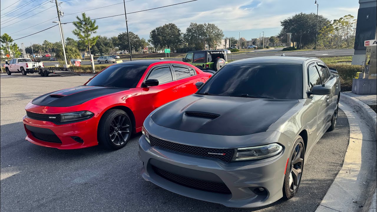 RT CUT UP IN TRAFFIC WITH A SCAT PACK/ we not stopping for no🚔