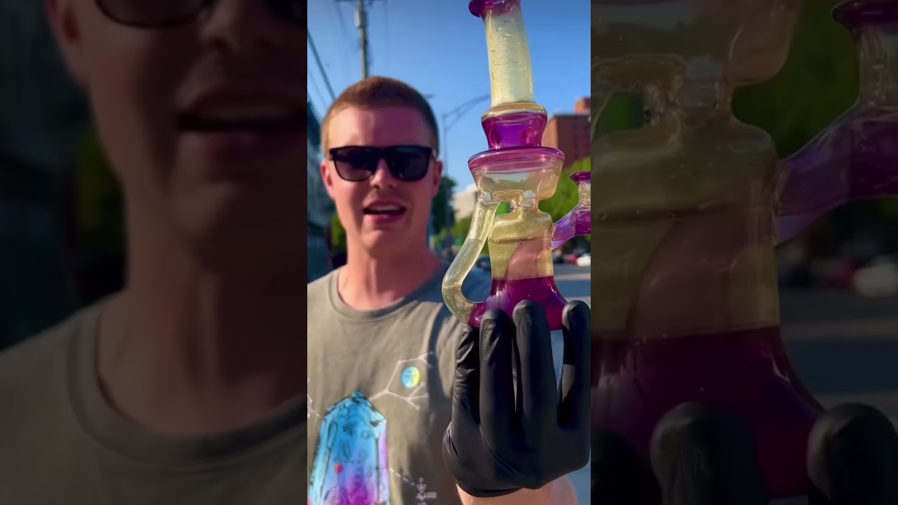 Let&rsquo;s take a look at this pump and dump from Rob Biglin Glass 👀 #headyglass