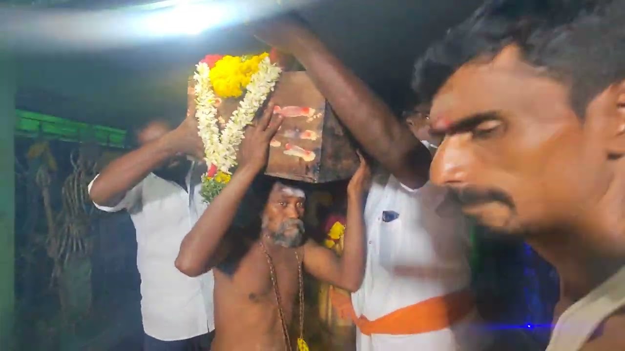பூஜை பெட்டி / தவளம் பிள்ளை ஊர்வலம் / மாசிக்களரி