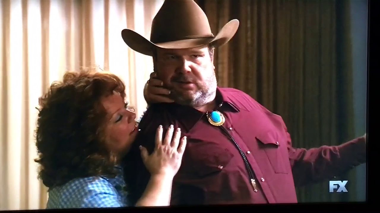 Identity Thief&mdash; Motel Room Scene Hilarious!!