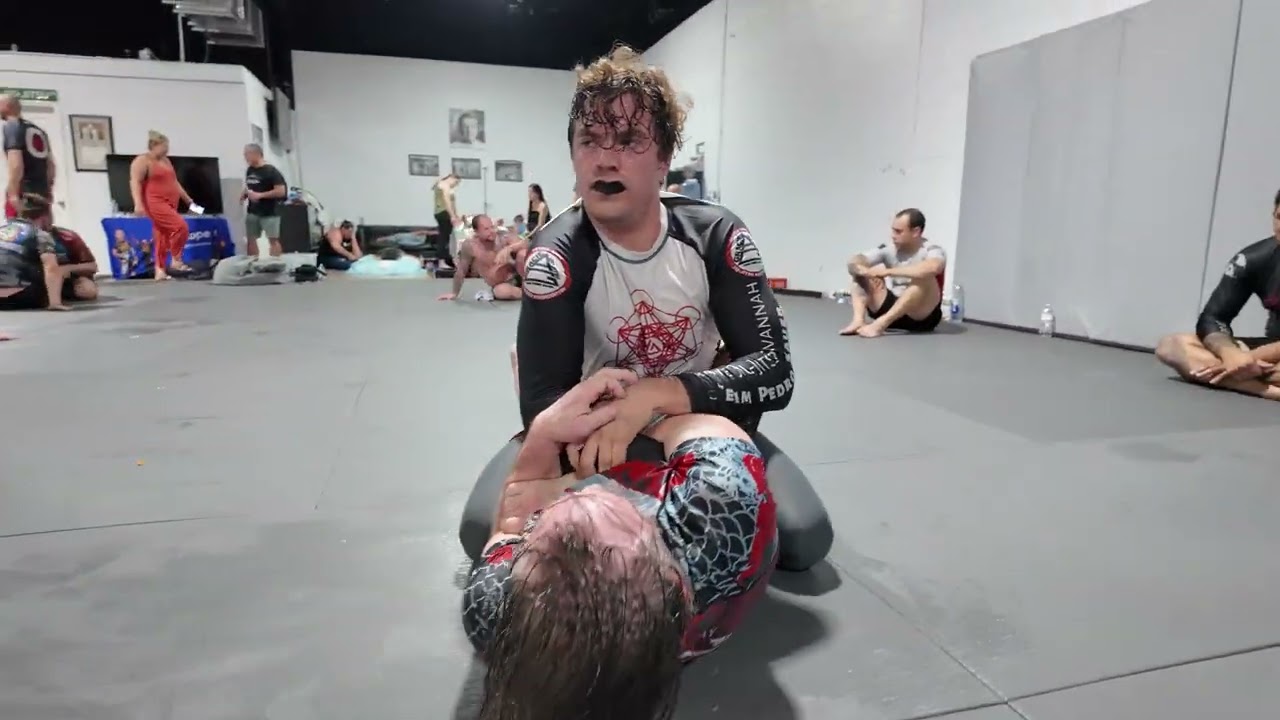 Greg Nelson spars and shows his Range