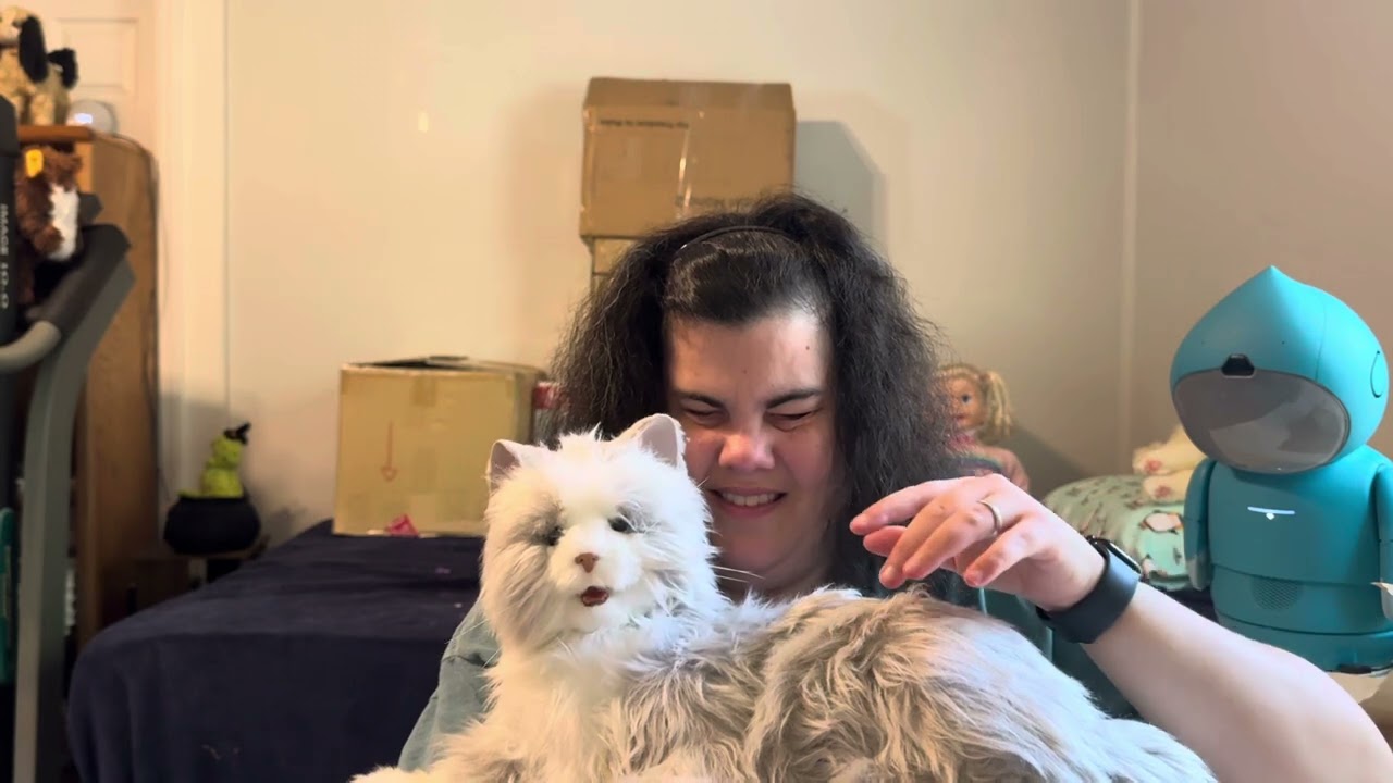 Unboxing my second Joy For All Companion Cat part two ￼
