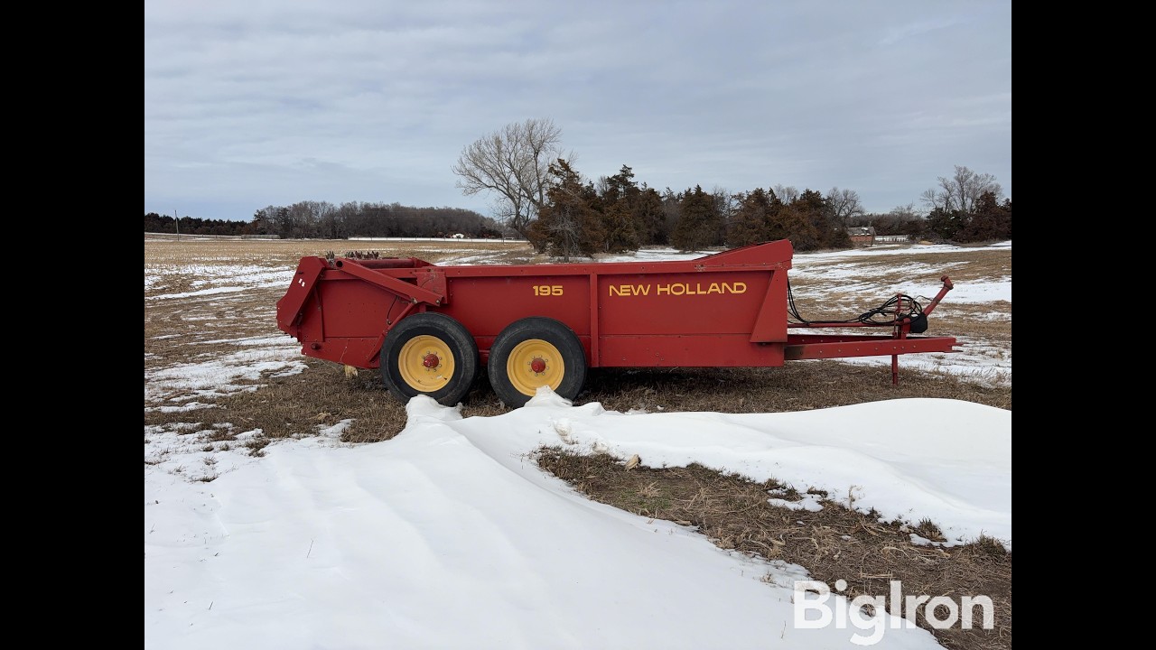 BigIron Auction IB3333 New Holland 195 Manure Spreader