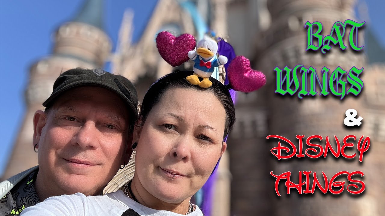Tokyo Disneyland Vlog: Rides, Food and Goth Style