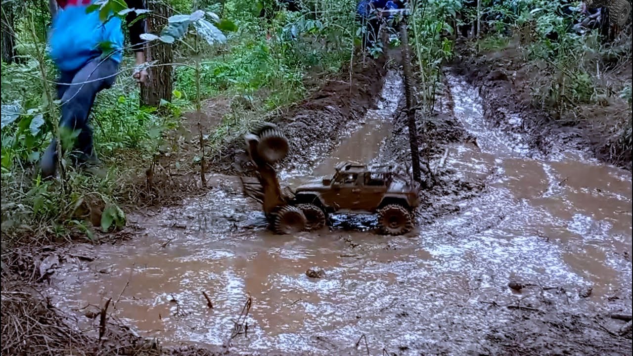 Race adventure Rc on muddy terrain 2025