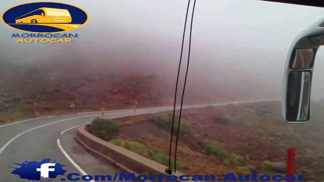 Morrocan Autocar : Sur la route de Tizi'n Tichka A bord d' un SUPR@TOURS (HD 720P)