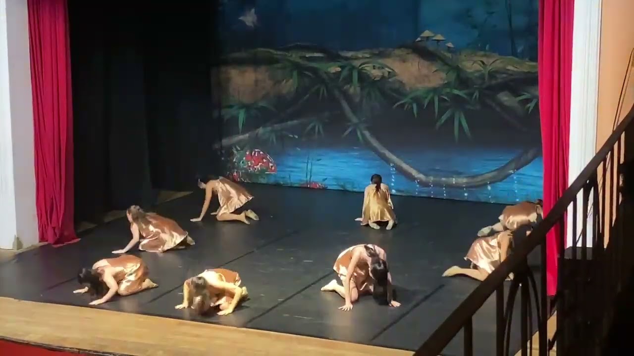 Coreografia: Fuja,  na Mostra de Dança: História, ritmo e movimento