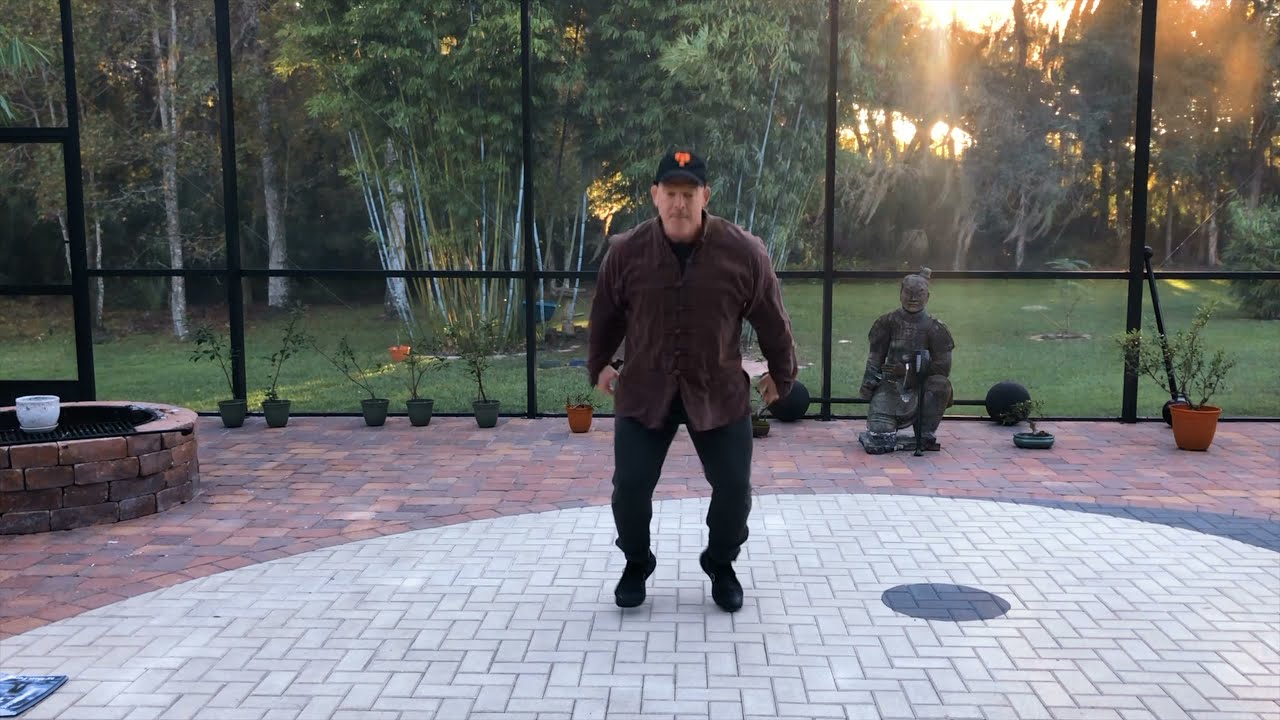 2000 индуистских приседаний подряд