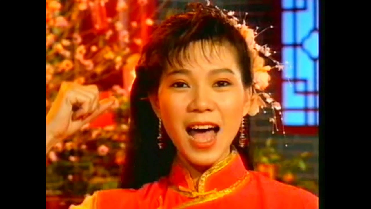 【新年歌】蔡可荔 Callie Chua - 大家独贡发大财 / 迎接财神入大厅 / 大家讲恭喜（MTV）【蔡可荔新春賀歲特輯】