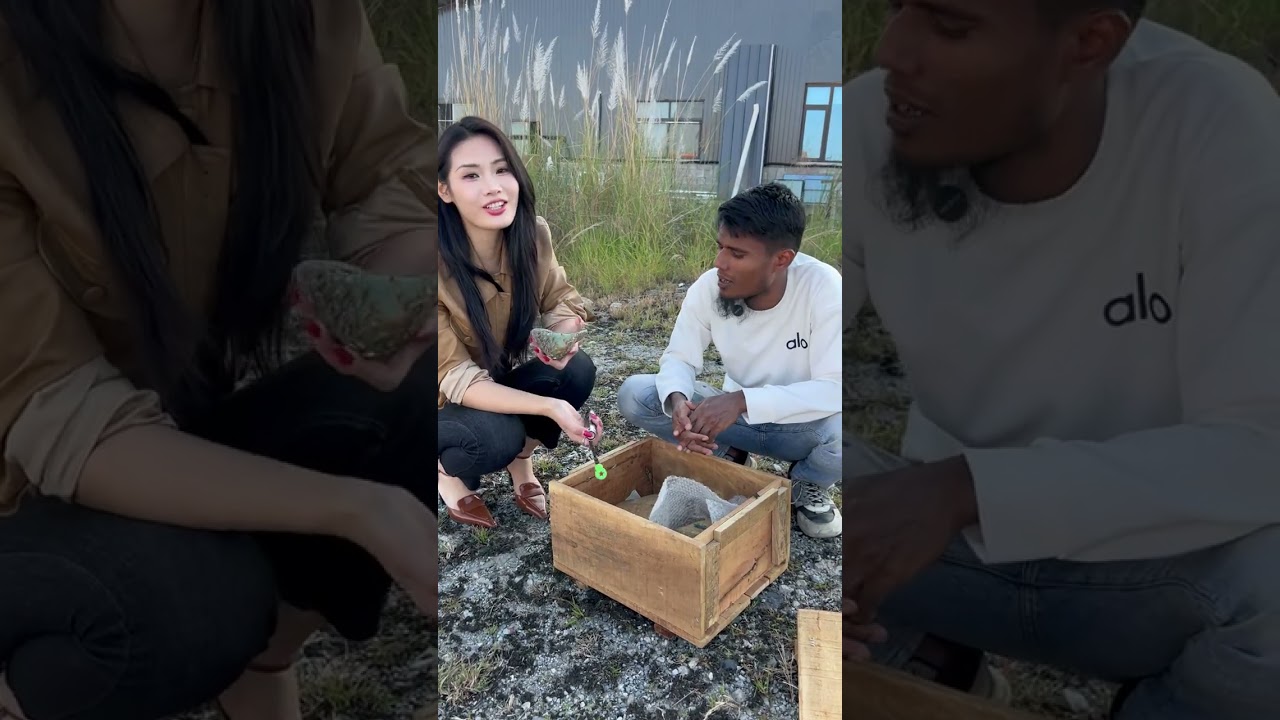 大毛新货被小钰截胡，冰乌鸡飘绿花直接安排粉丝！#翡翠 #珠宝首饰 #翡翠手鐲