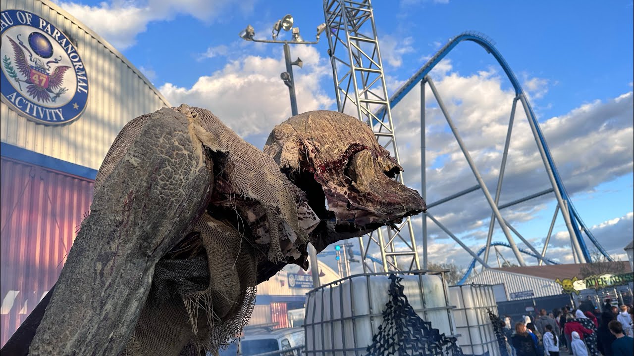 Kings Island Vlog #49 Haunt Visit 1 2023 #kingsisland #halloweenhaunt #vlog #travel
