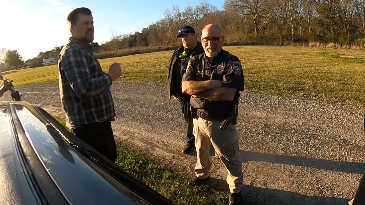 Parked on private town property and the cops show up; Estherwood, Louisiana