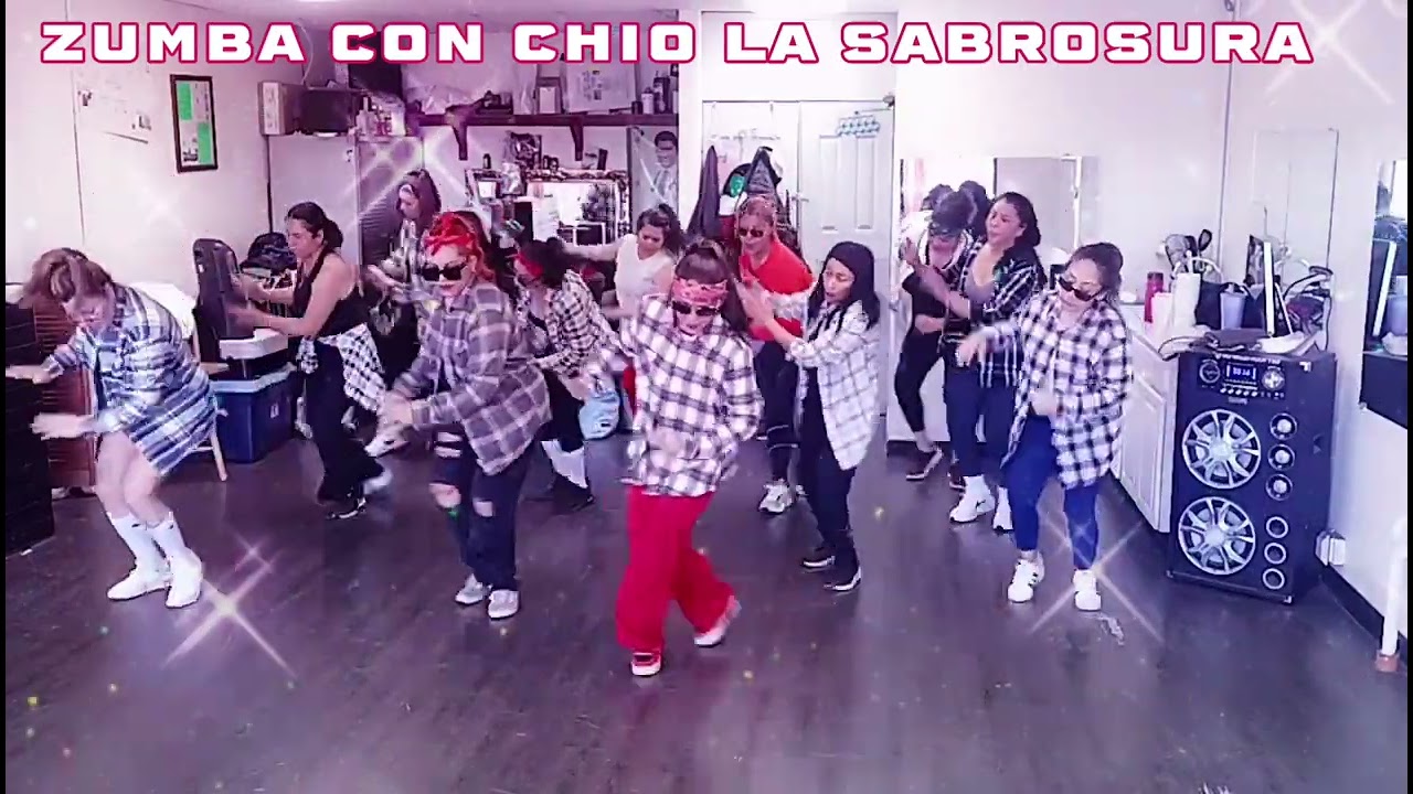 EL BAILE DEL GAVILAN CHICOS DEL BARRIO ZUMBA CON CHIO la sabrosura