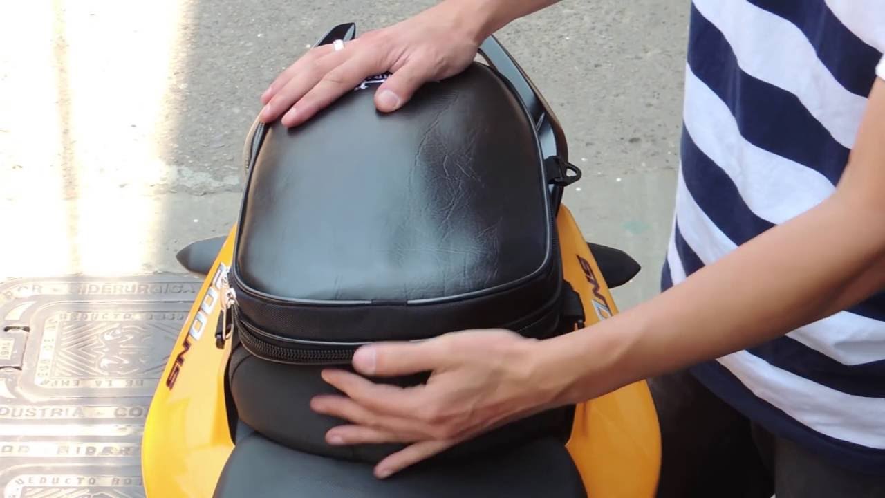 Masterbag | instalaci&oacute;n portacasco plano