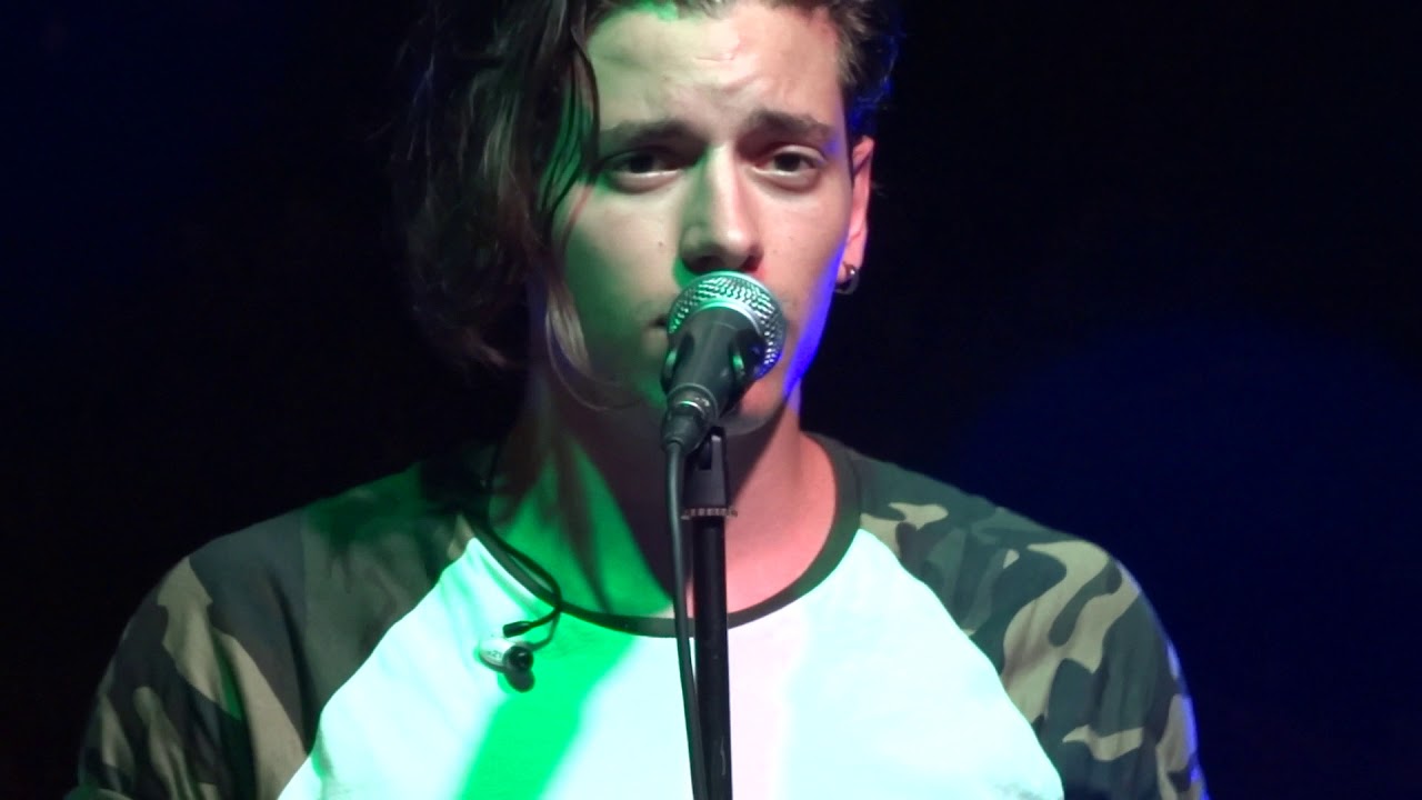 Vangelis Kakouriotis - Skin (Rag'n'Bone Man Cover) | Λαγκαδάς
