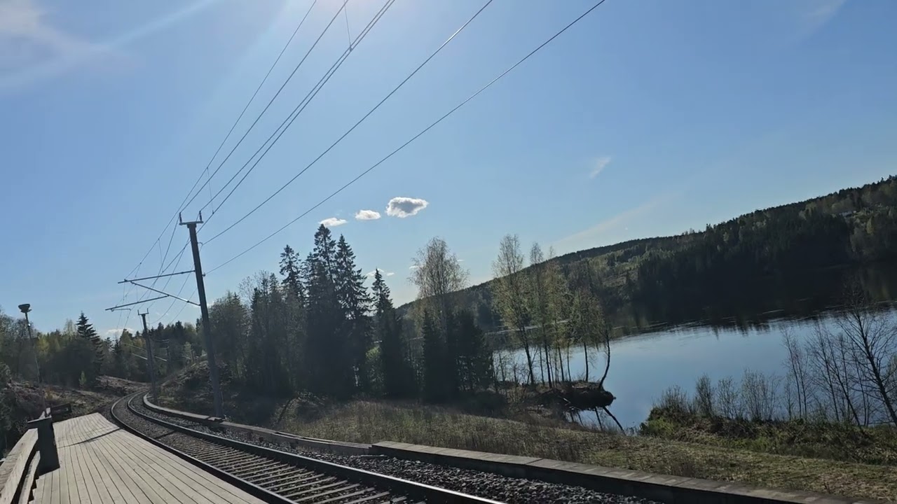 Small station, big silence - Waiting for the train to Kongsvinger from Auli, Norway