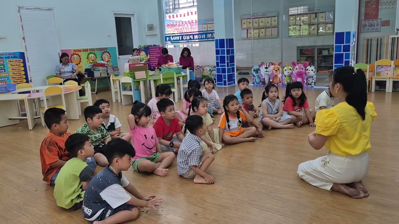 Chia sẻ yêu thương. Lớp mẫu giáo 5 - 6 tuổi