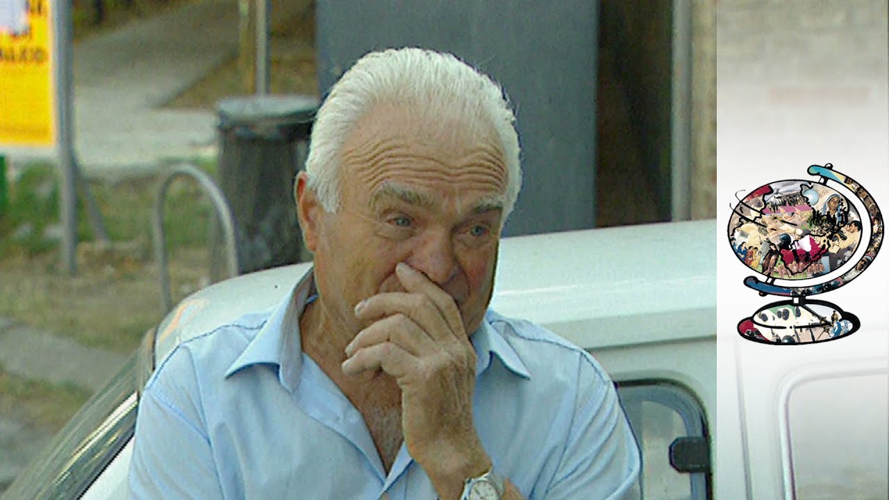 Meet The Italians Slowing Down Cities (2001)