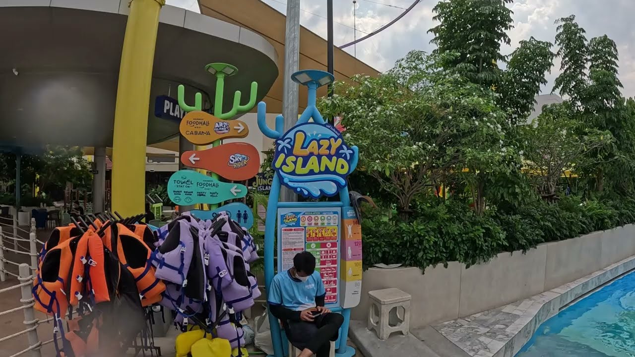 Lazy Island at Harboourland waterpark Bangkok Thailand