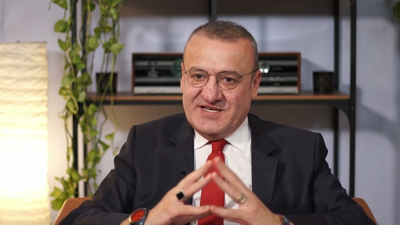 Prof. Dr. Uğur Emek, 