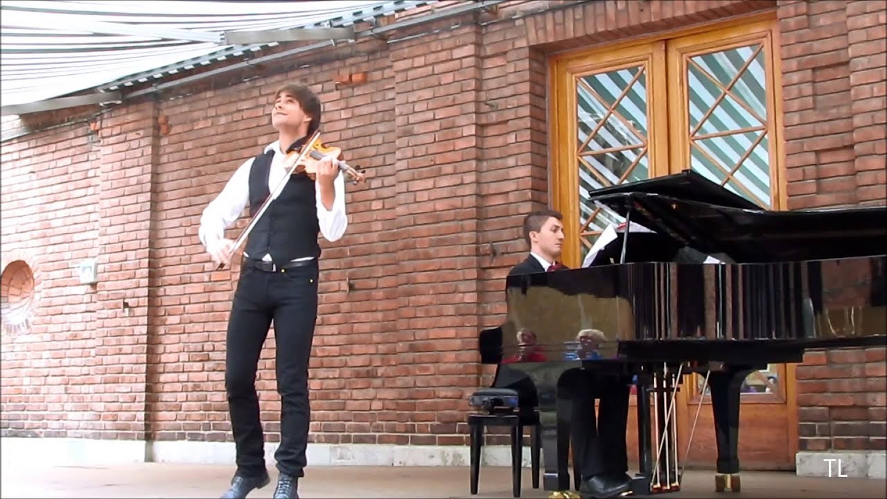 Alexander Rybak  - Valse Sentimentale by Tchaikovskij Vigelandsmuseet 18.08.13