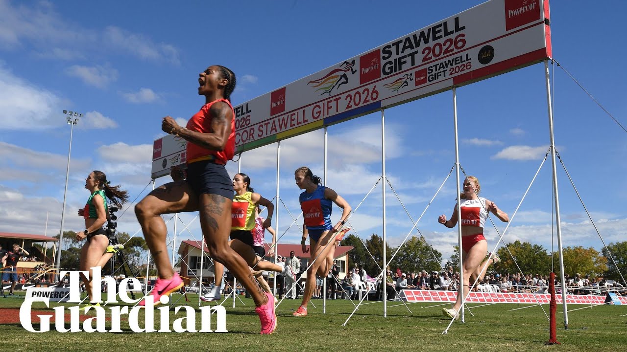 Watch Sha&rsquo;Carri Richardson thrilling finish in the Stawell Gift women&rsquo;s final