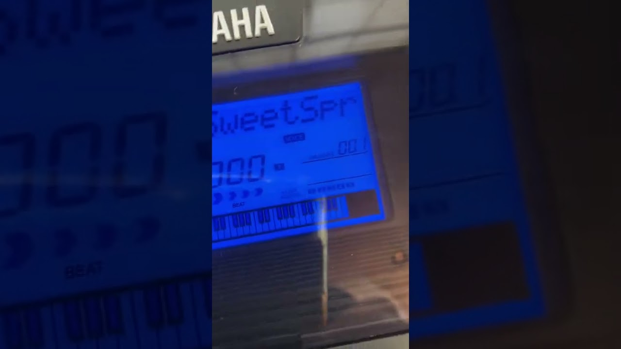 Yamaha psr E433