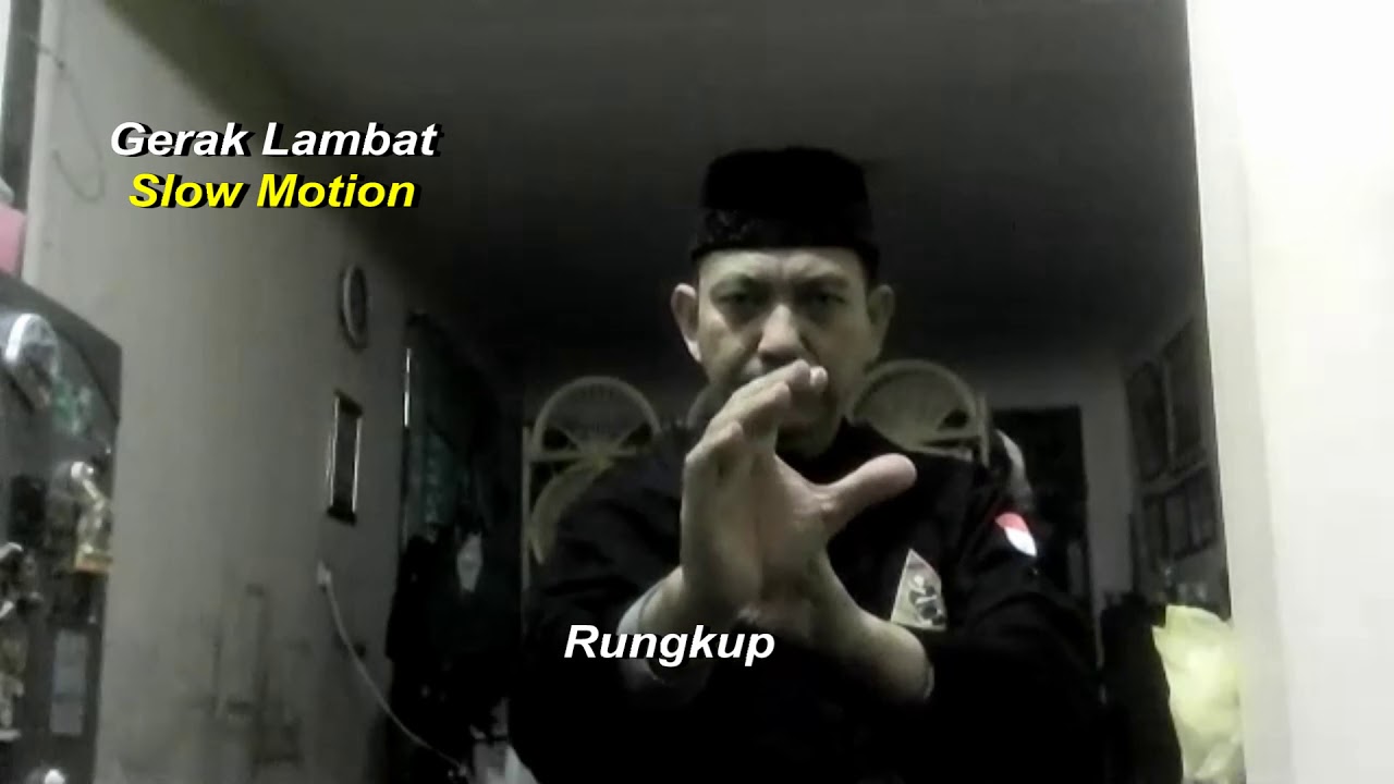 Berlatih Penca bersama Abah Gending.