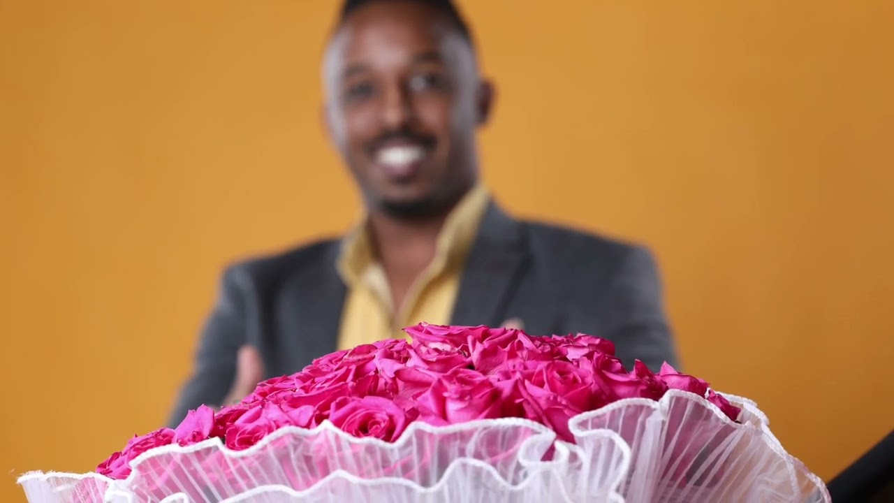 ترحيب باسم العريس و العروسه محمد الراشد
