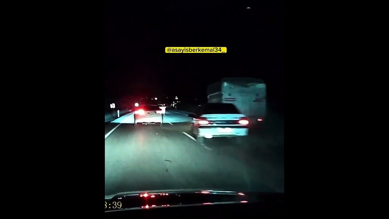 KARARSIZ KALDI, KAMYONETE &Ccedil;ARPTI!...#samsun #kaza #trafikkazası #trafik