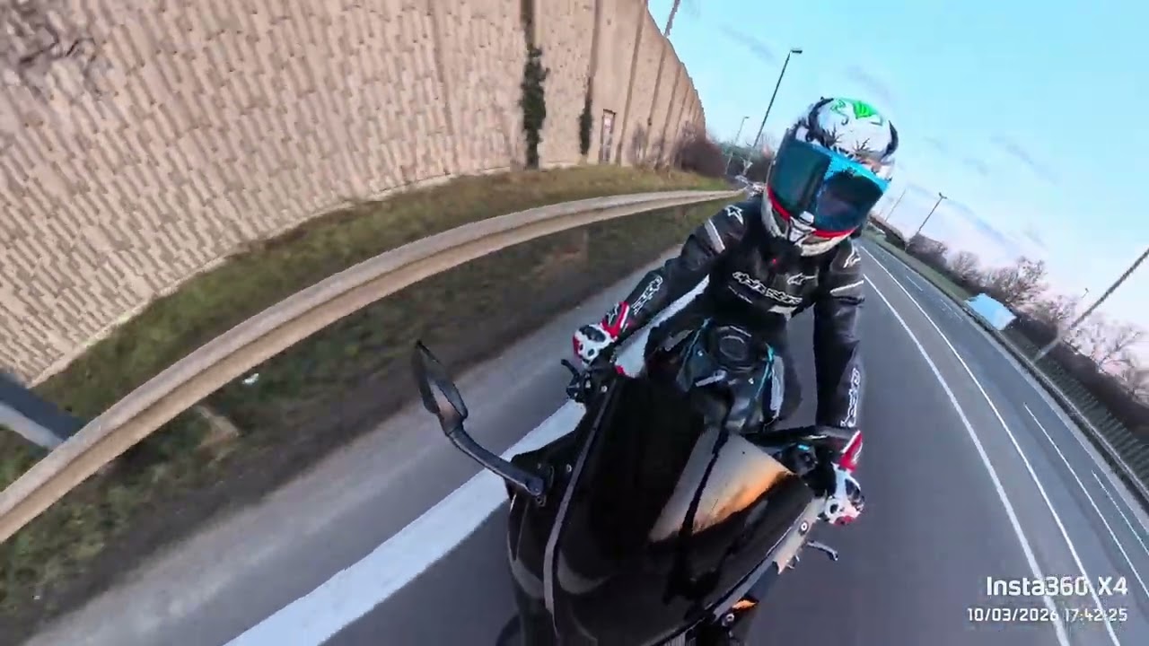 Motorcycling is the most exciting & challenging kind of passion #riderslife#motorcycle#rideseason 