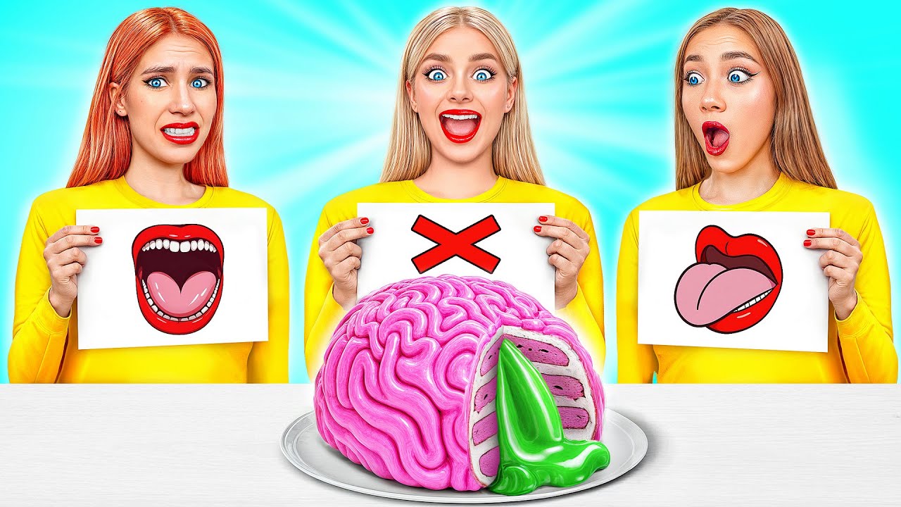 Откуси Лизни или Ничего Челлендж | Битвы с Едой от Candy DO