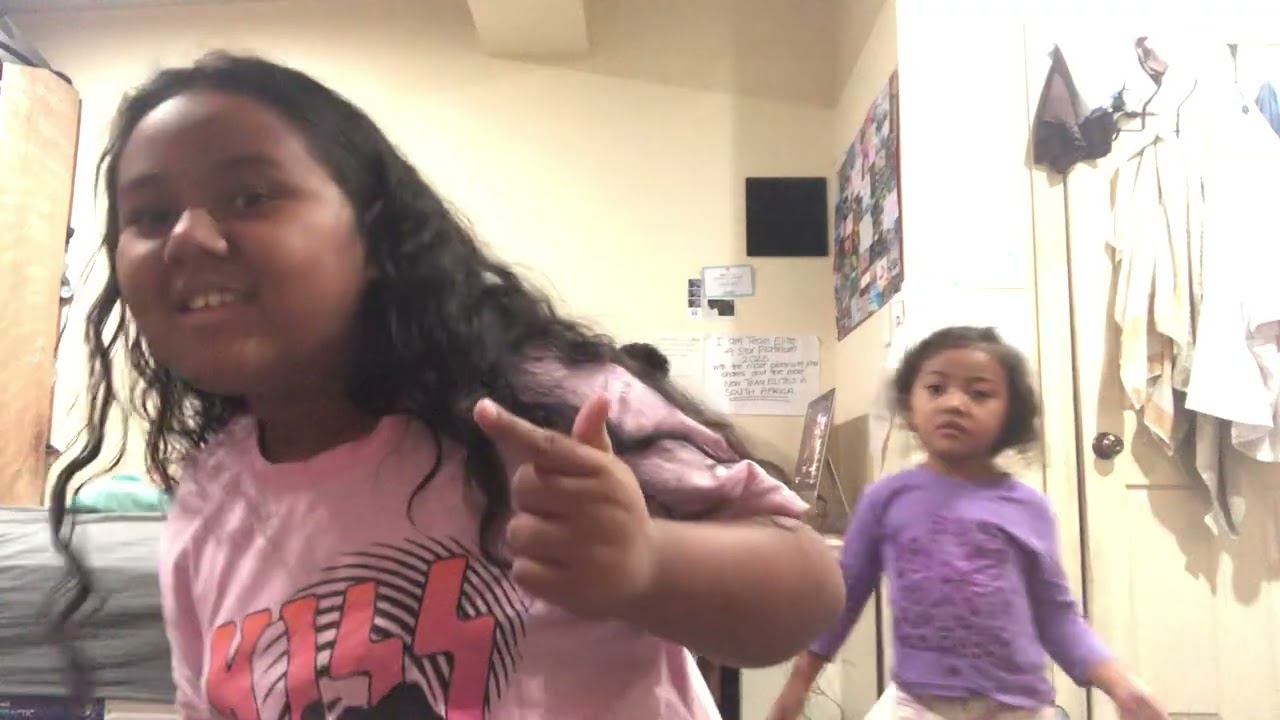 Part One of teaching u guys sign language 