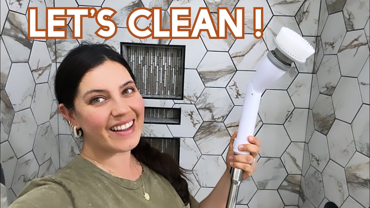 Let’s clean !! AMAZON Electric Brush Cleaner 🤌🏼