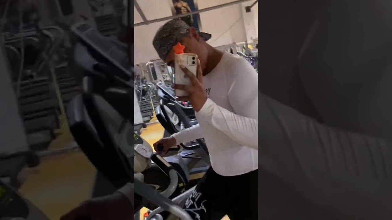 Gym #bodypositive #cdmx #chakal #lgbtcommunity #edomex #teotihuacan #chihuahua #nezha #bebe