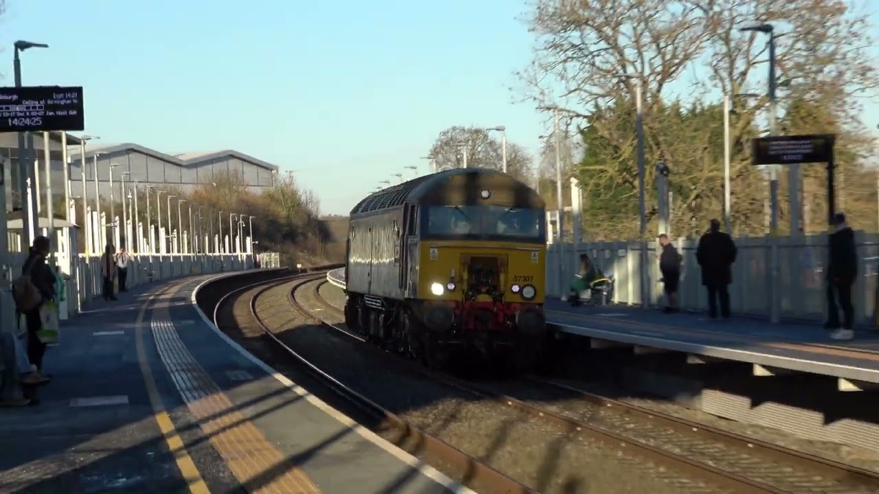 DRS 57307 THUNDERBIRD SENT TO RESCUE 66431 | GRESTY BRIDGE TO EAST USK YARD | WORCESTERSHIRE PARKWAY