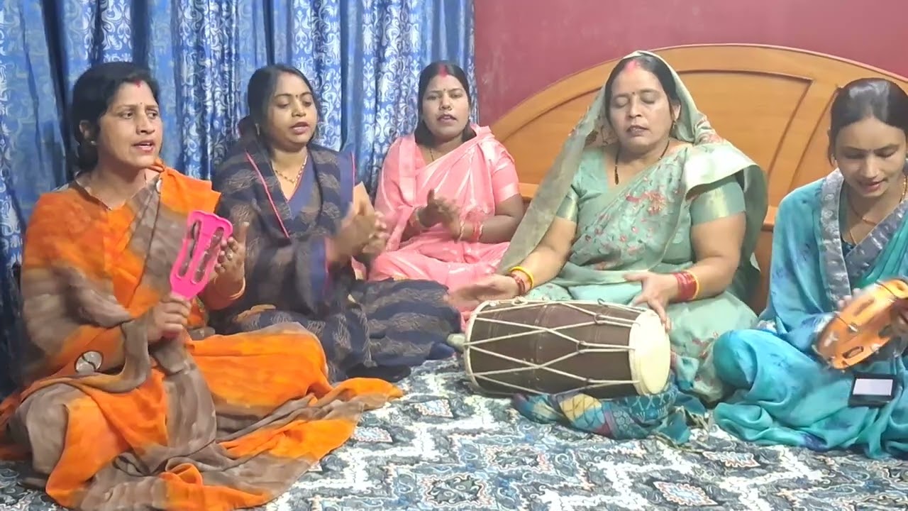 Zindagi ki na tute ladiii.kirtan krlo ghadi do ghadii🙏😍