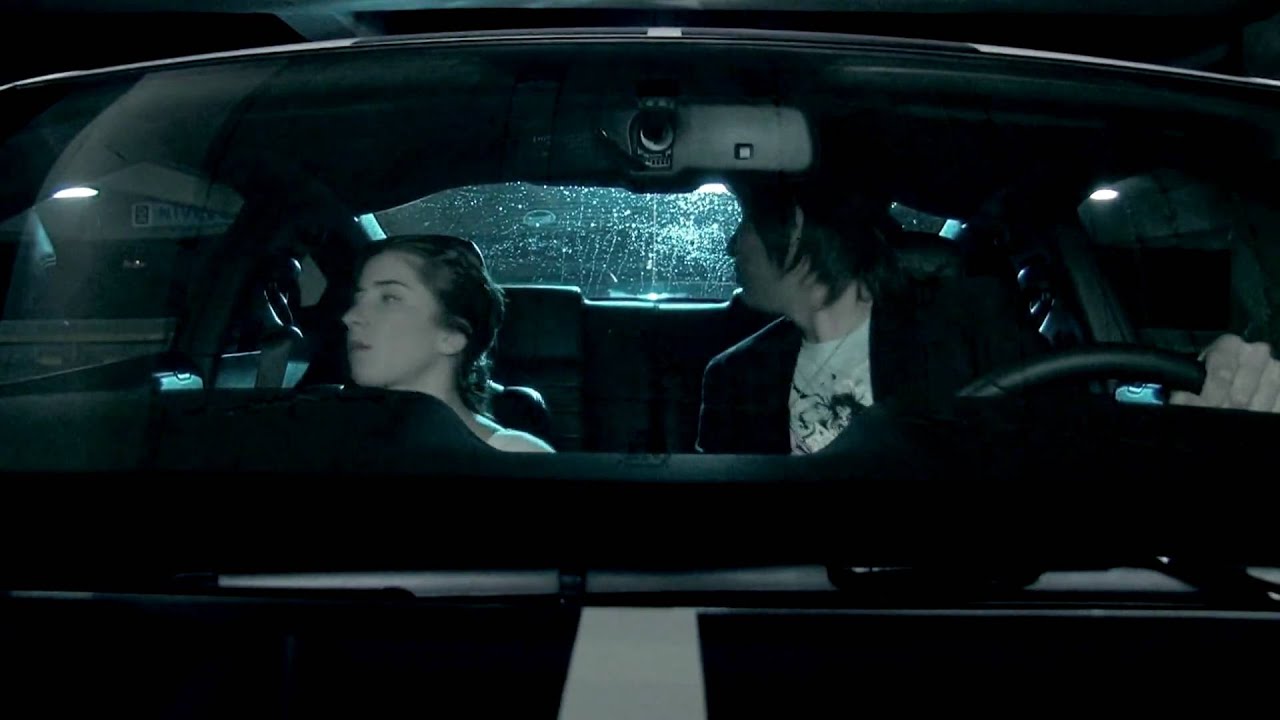 ELIS PAPRIKA / TARDE O TEMPRANO (video oficial HD)