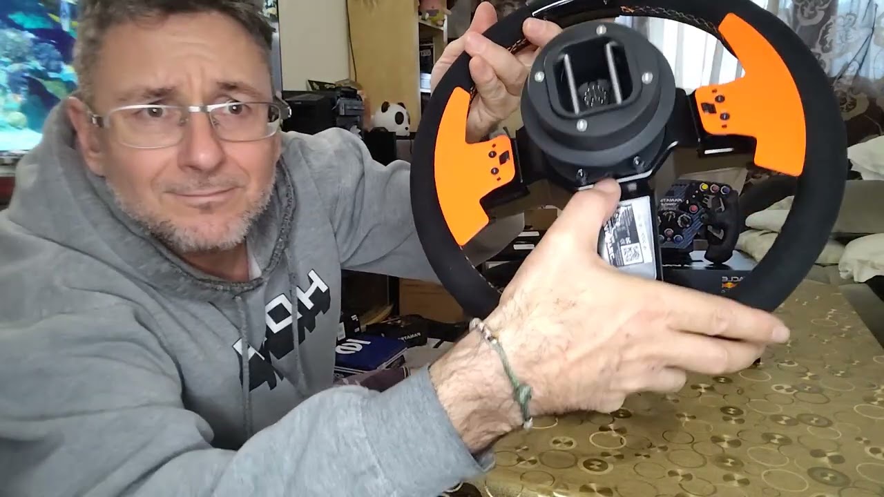 review volant fanatec podium hub Qr2 drift shop carbone wrc redbull