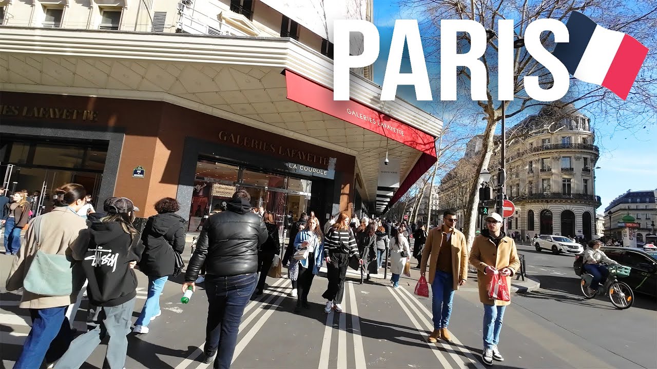 Inside Galeries Lafayette: the best shopping mall in Paris!