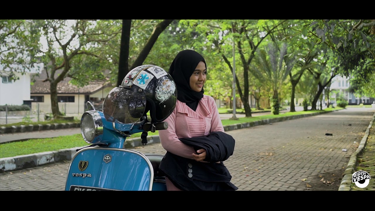 Siapa ladies vespa yang manis ini?