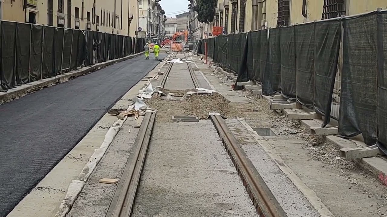 Tramvia a Firenze, il cantiere in viale Lavagnini si allunga verso viale Strozzi